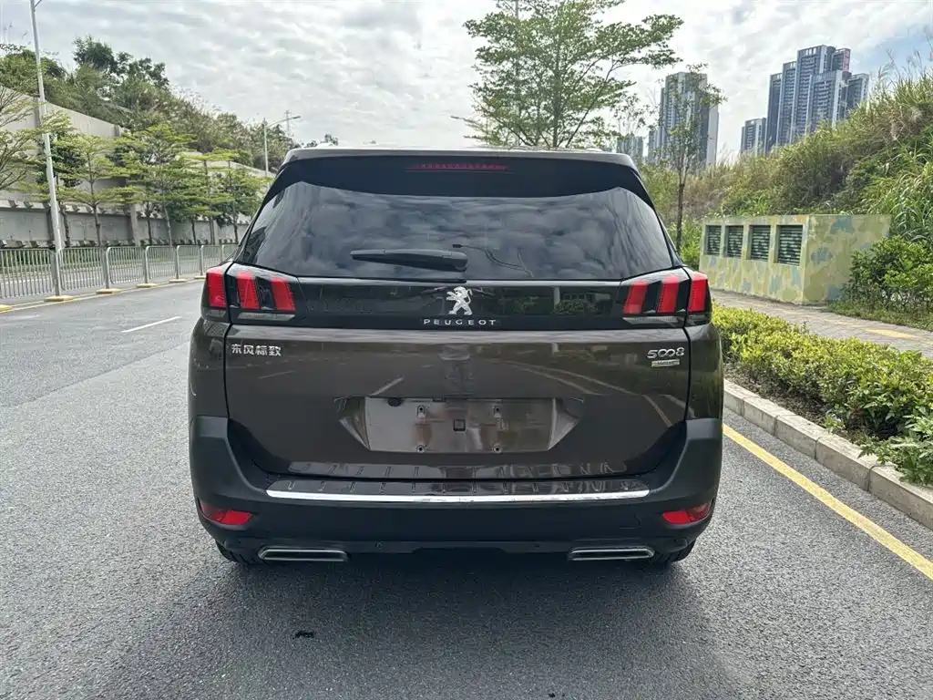 Peugeot 5008 2017 350THP 7-seat Elite Edition фото 4