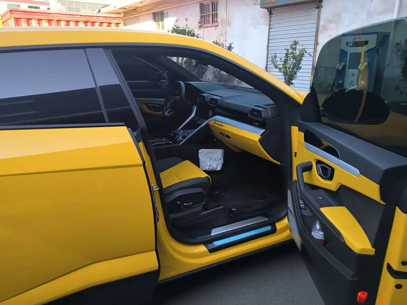 Lamborghini Urus 2021 4.0T V8 фото 15