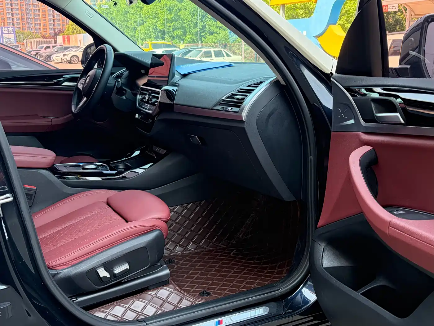 BMW iX3 2023 Leading Type фото 8