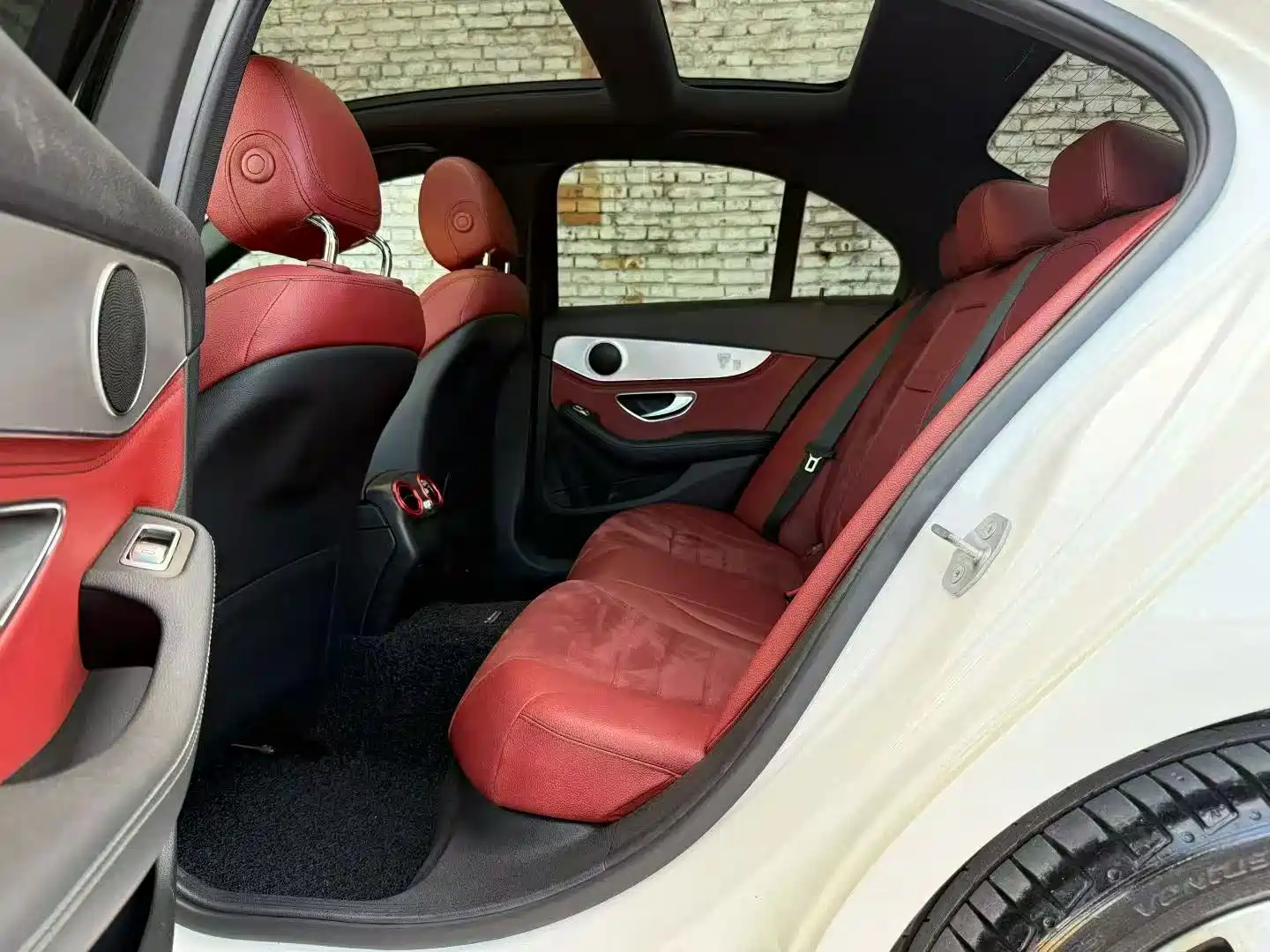 Фото 5 - Mercedes-Benz C-Class