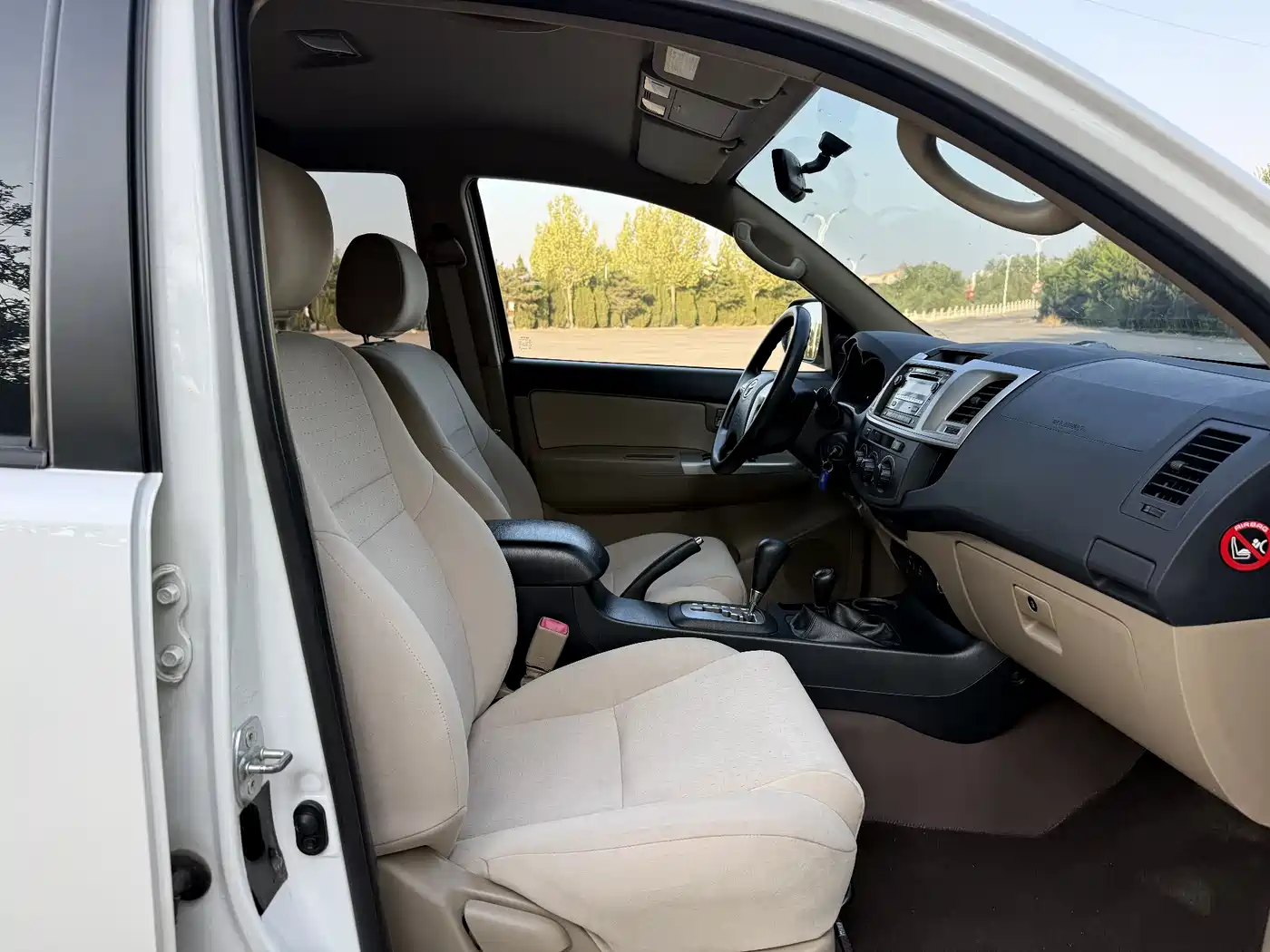 Toyota Fortuner 2016 2.7L Middle East Edition фото 11