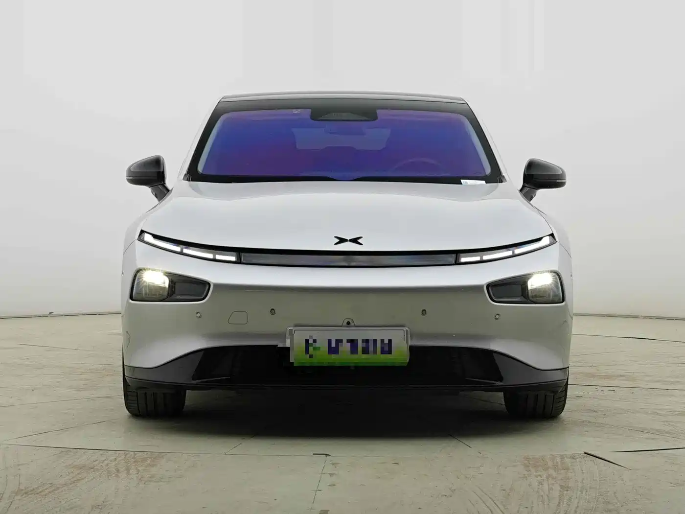 Фото 2 - XPeng P7