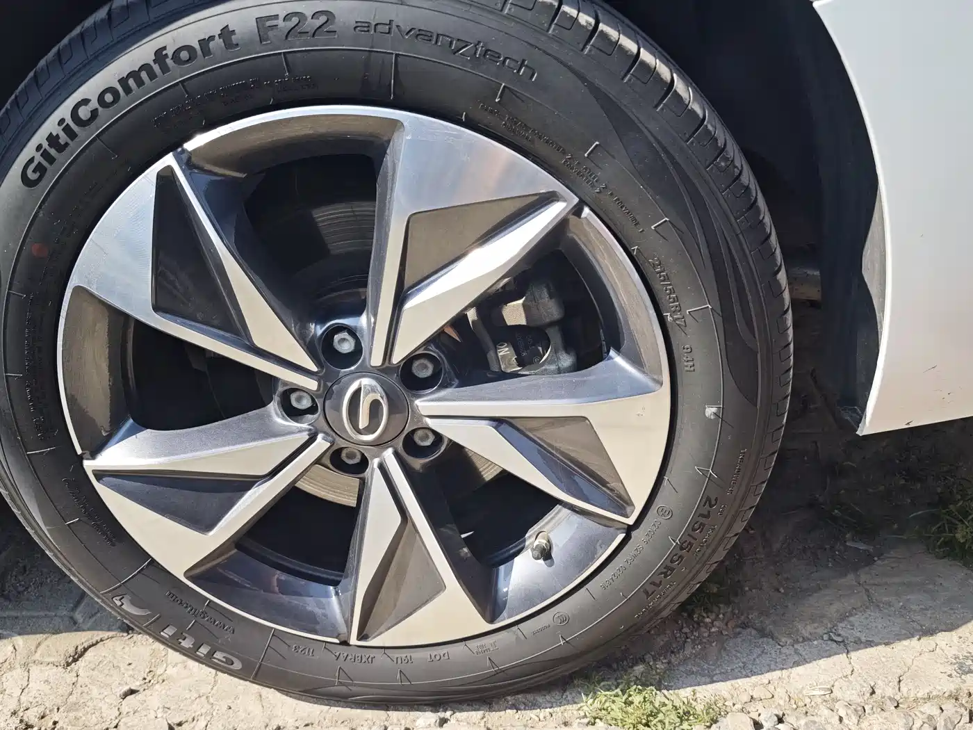 GAC Trumpchi Trumpchi M6 2021 270T DCT Elite Edition (7-Seater) фото 31