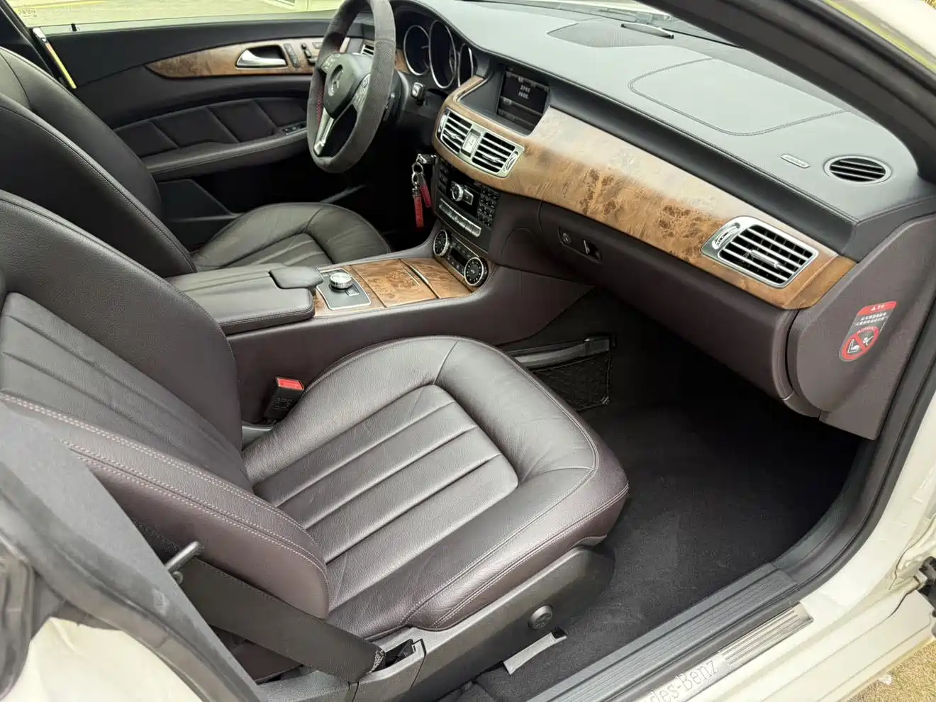 Mercedes-Benz CLS 2012 CLS 300 CGI фото 17