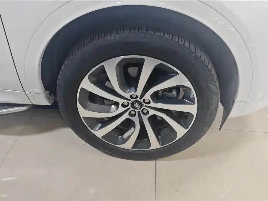 LAND ROVER DISCOVER SPORTS