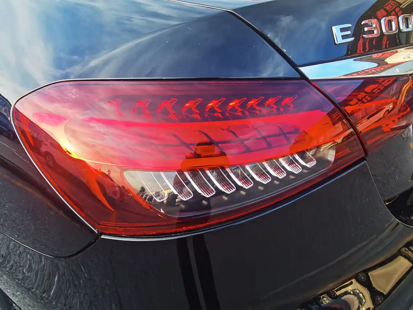 Mercedes-Benz E-Class 2021 E 300 L Fashion фото 18