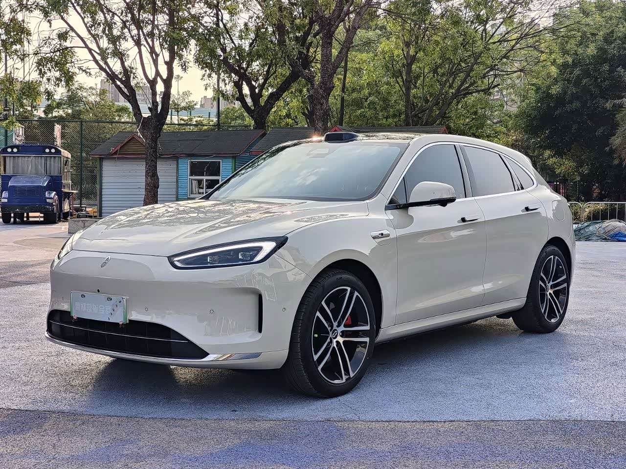 AITO Wenjie AITO M5