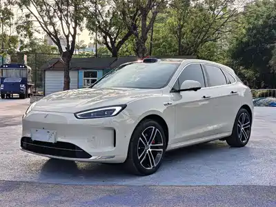 AITO M5