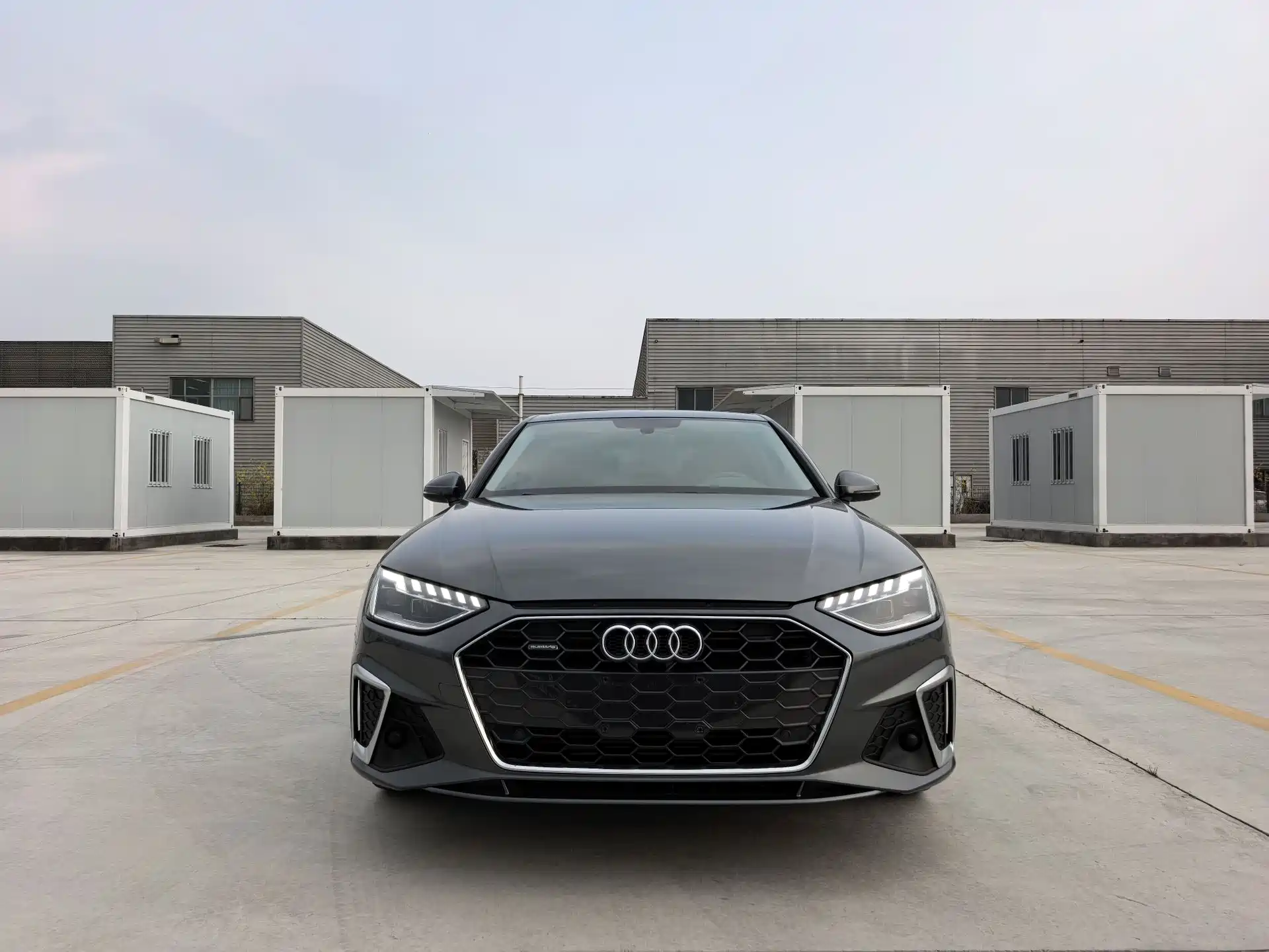 Фото 2 - Audi A4L