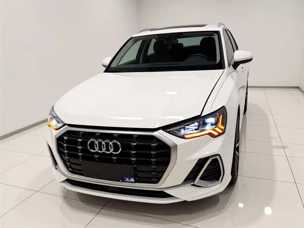 Audi Q3 2022 35 TFSI Progressive Dynamic фото 3