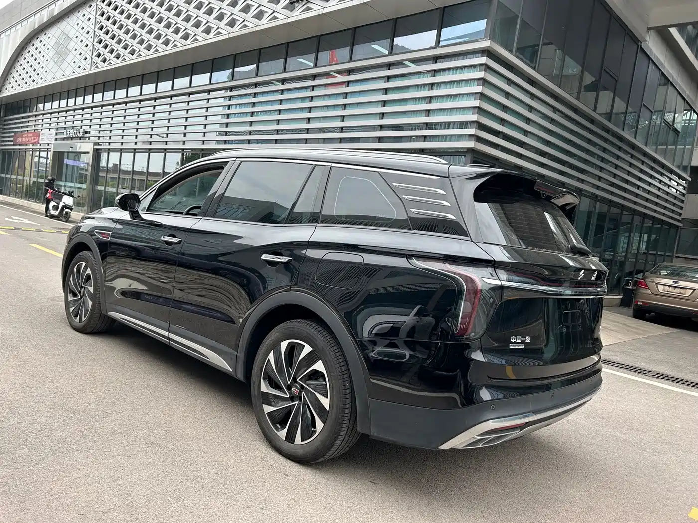 Hongqi HS7 PHEV 2024 2024 2.0T PHEV 4WD Flagship Edition 6-seater