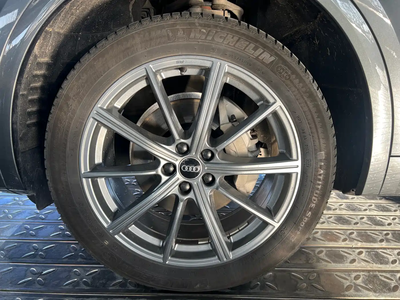 Audi Q5L 2023 40T Luxury Dynamic фото 17