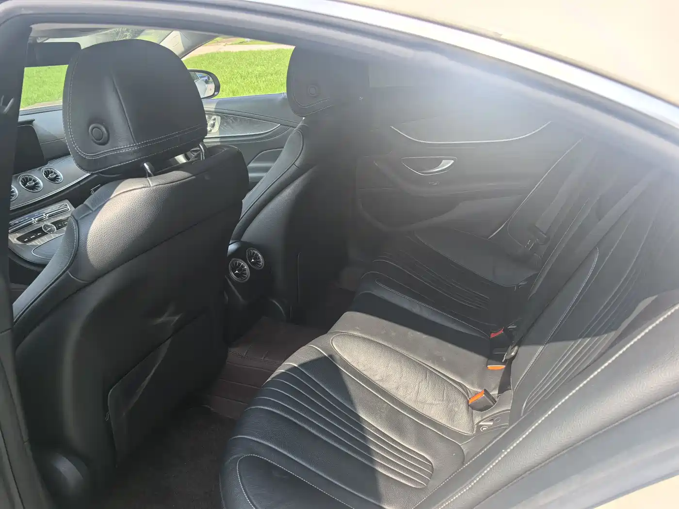 Mercedes-Benz CLS 2018 CLS 300 Dynamic фото 9