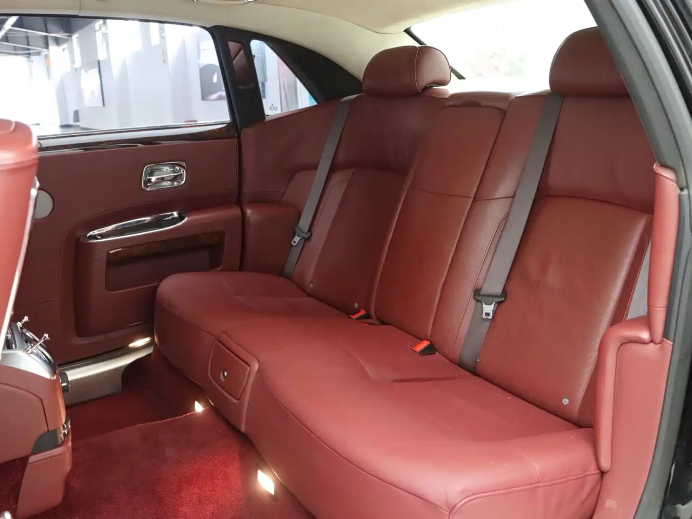 Photo 24 - Rolls-Royce Ghost
