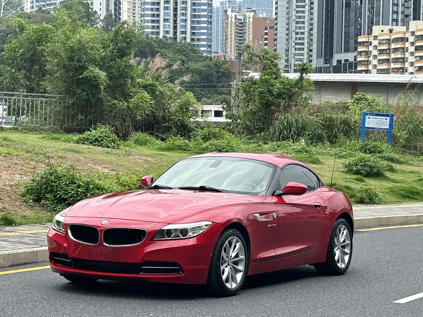 BMW Z4 2013 sDrive20i Leading фото 3