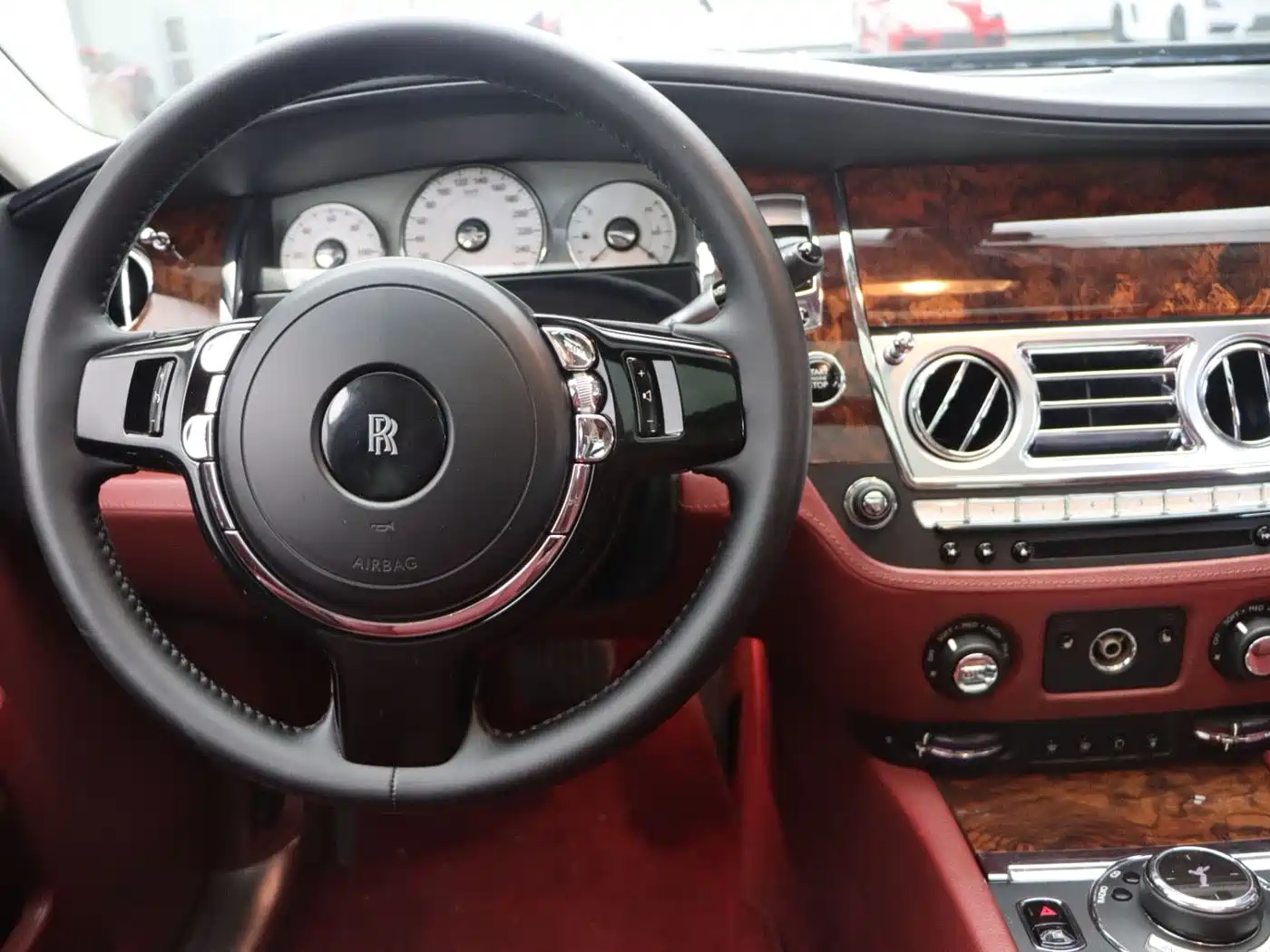 Photo 14 - Rolls-Royce Ghost