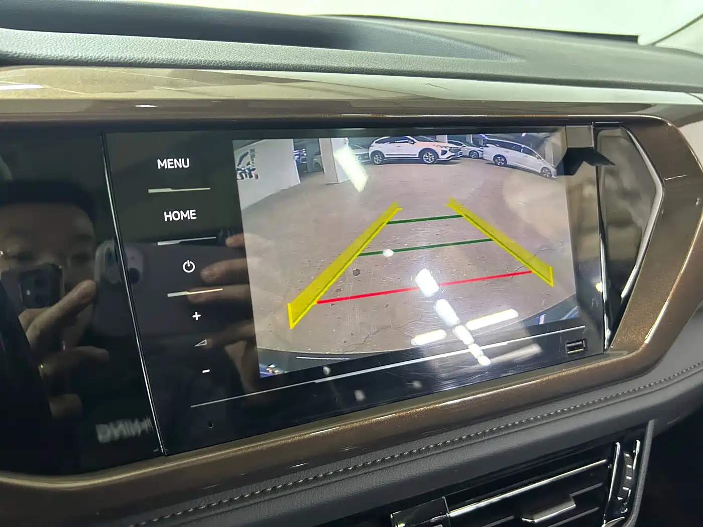 Volkswagen Tharu 2022 280TSI FWD Luxury Edition фото 19