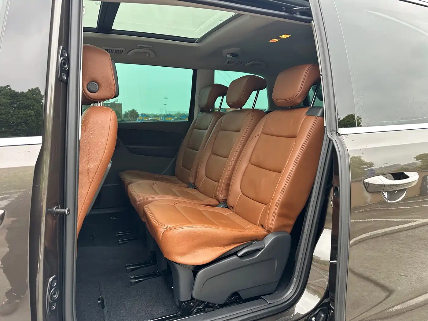 Volkswagen Sharan 2018 380TSI Comfort 7-Seater фото 9