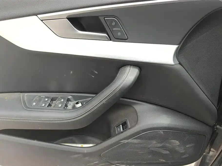 Audi A4L 2022 40 TFSI Luxury Dynamic фото 6