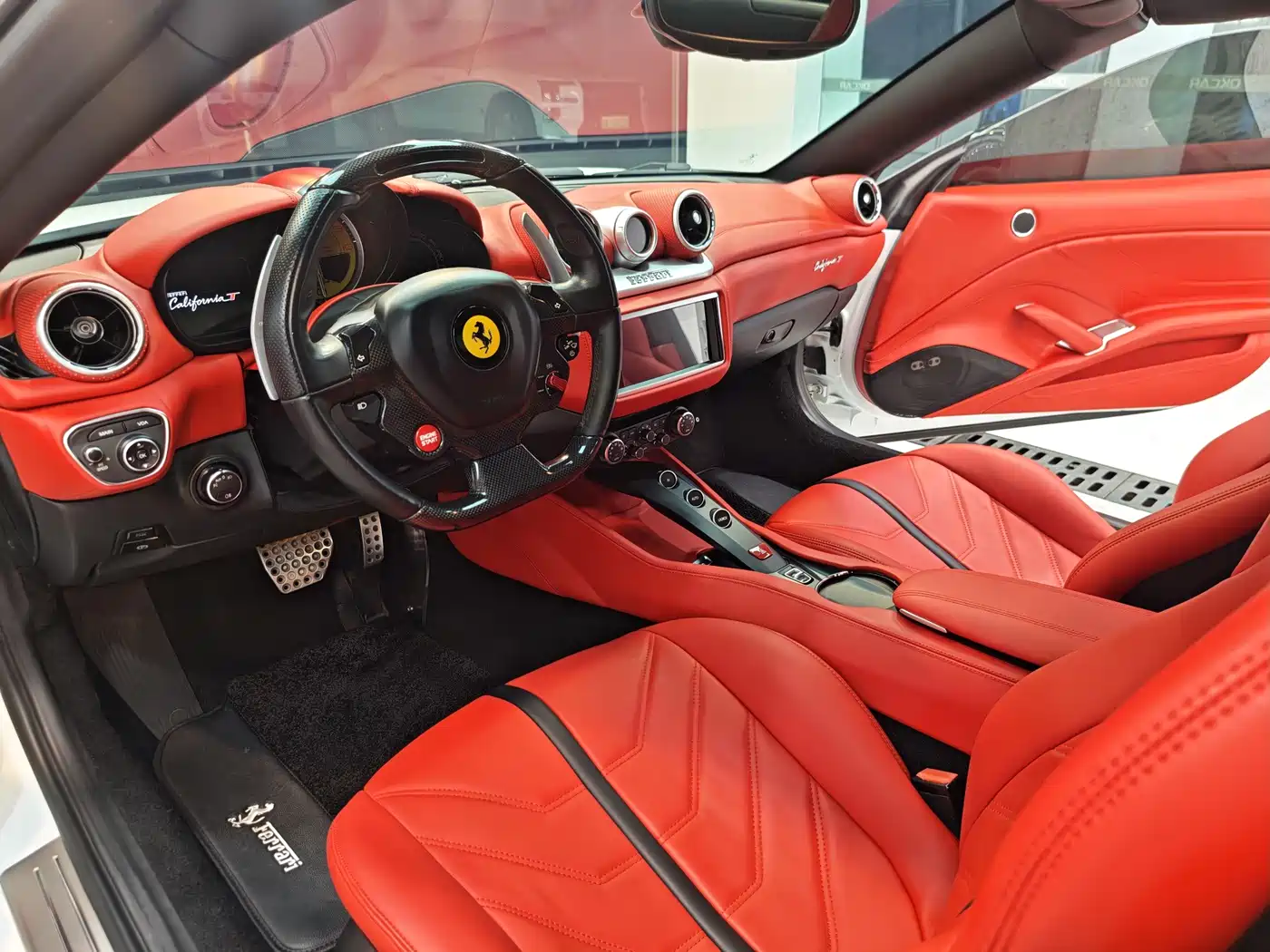 Ferrari California T 2016 2015 3.9T Standard