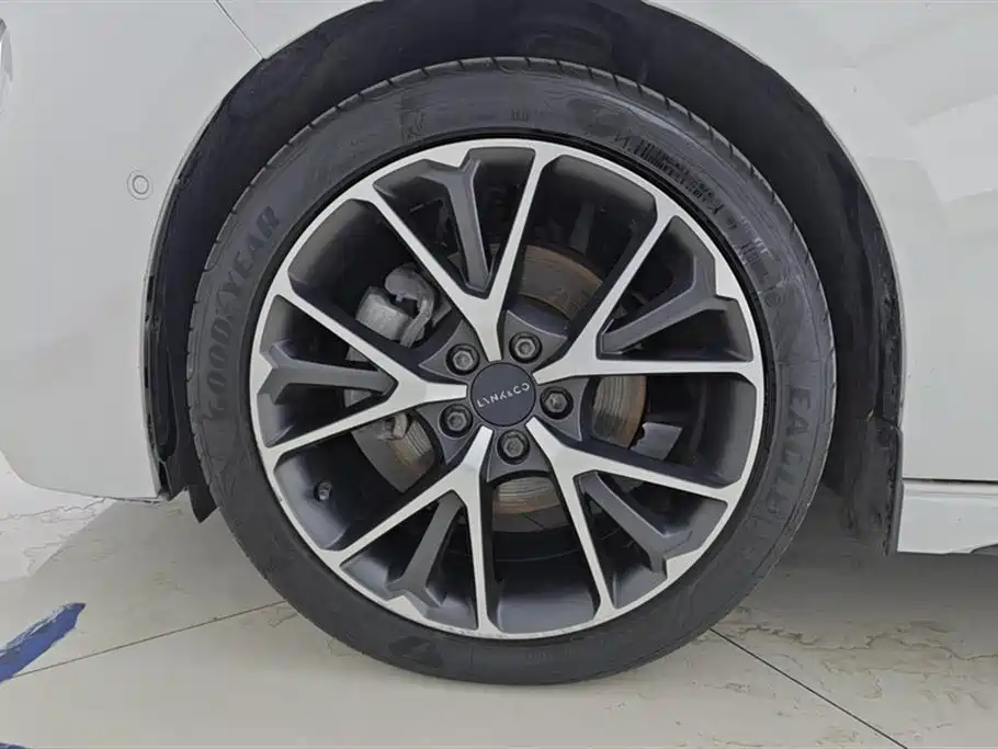 Lynk & Co 03 2022 1.5TD DCT Power Pro фото 6