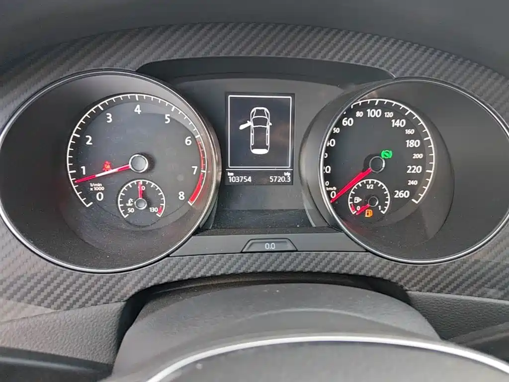 Volkswagen Golf Sportsvan 2018 230TSI Automatic Luxury фото 19