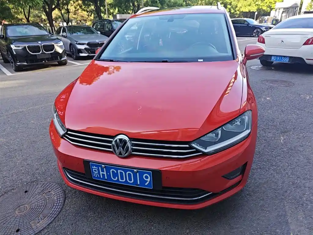 Volkswagen Golf Sportsvan 2018 230TSI Automatic Luxury фото 5