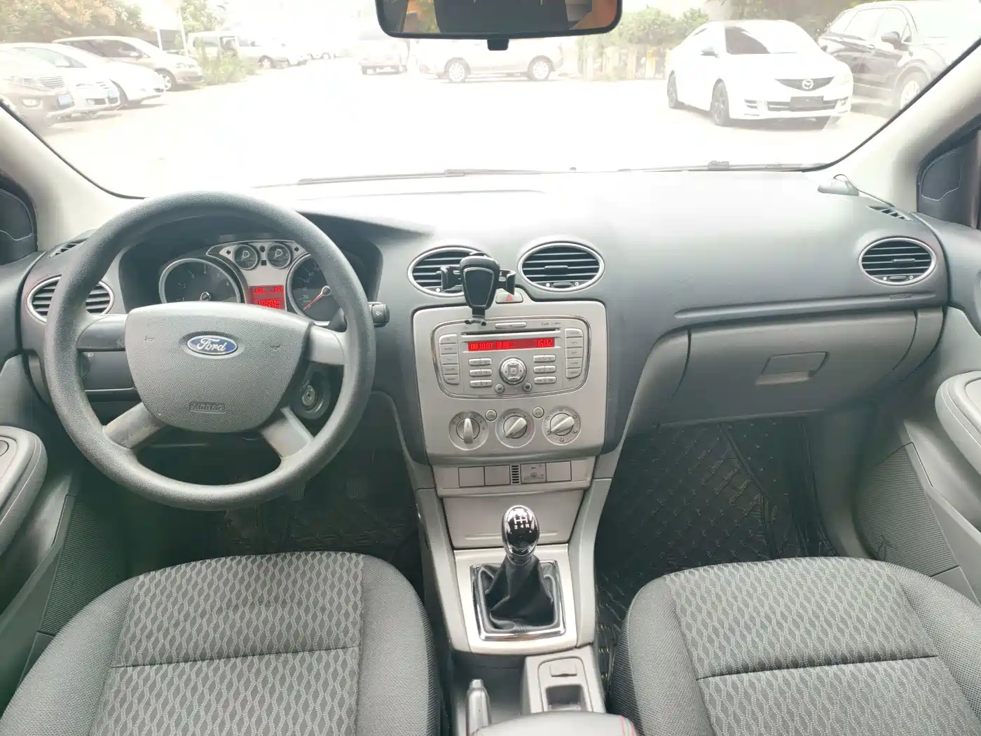 Photo 7 - Ford Focus