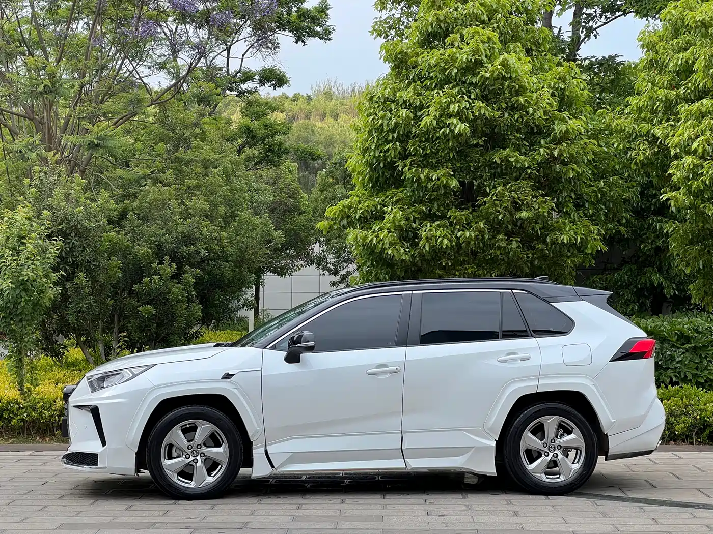 Toyota RAV4 Rongfang 2022 2.0L CVT 4WD Trend Plus Edition фото 17