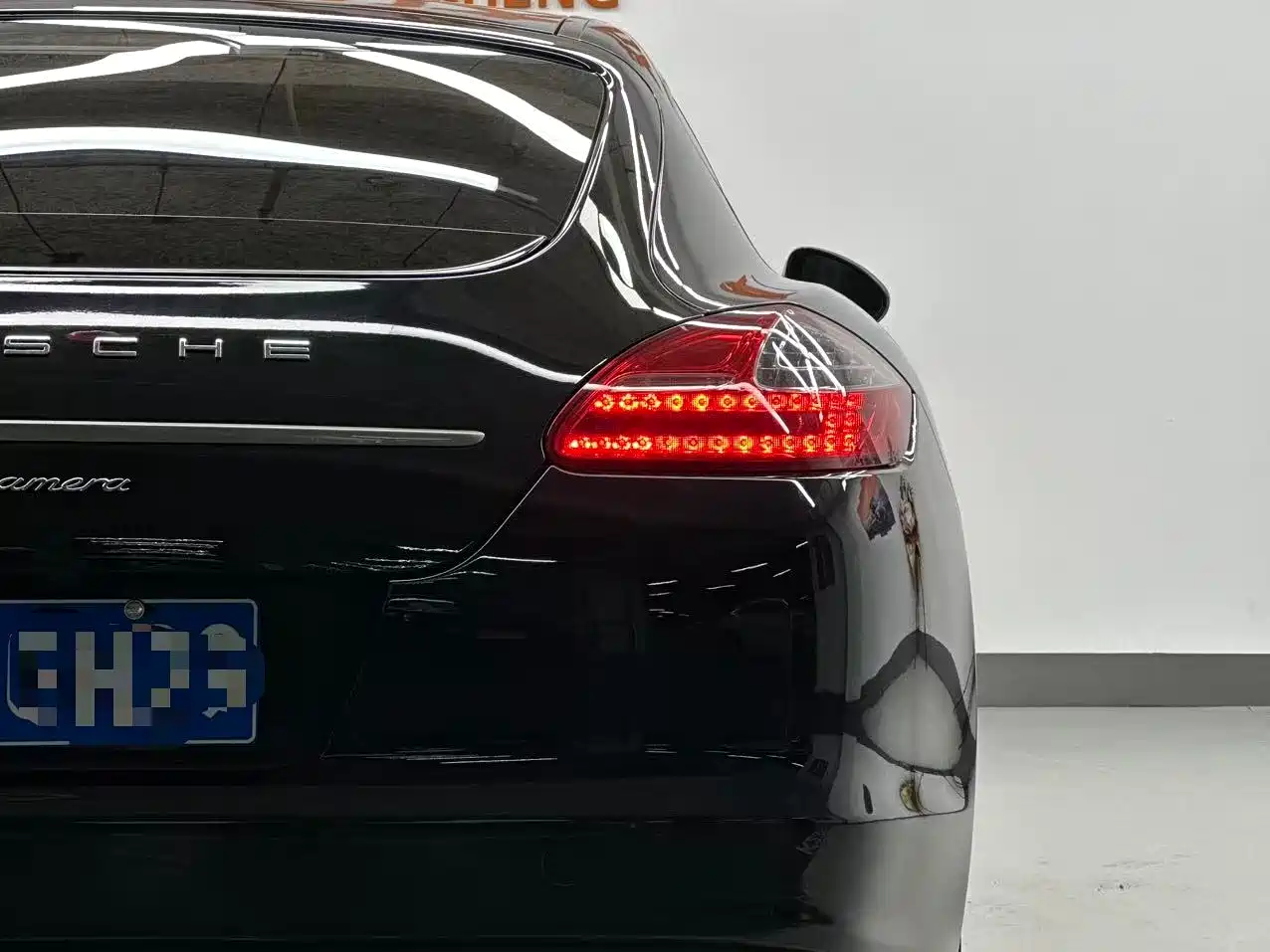 Porsche Panamera 2013 Panamera Platinum Edition 3.6L фото 9