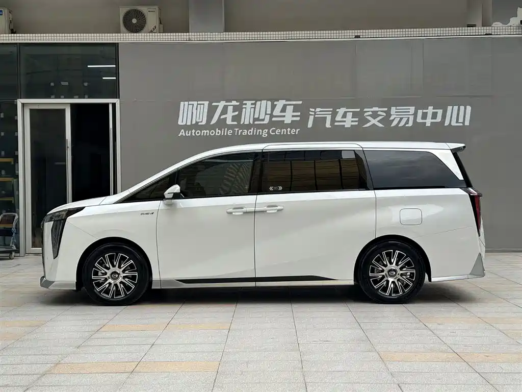 GAC TRUMPCHI E9