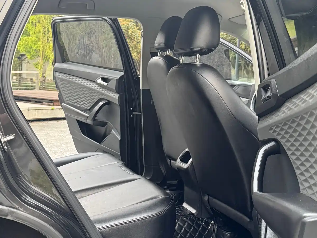 Volkswagen Tharu 2022 280TSI 2WD Trend фото 12