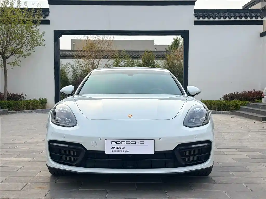 PORSCHE PANAMERA NEW ENERGY
