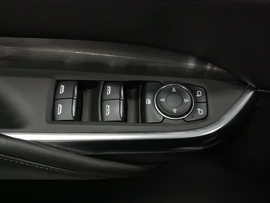 Cadillac XT4 2024 2024 28T 2WD Premium