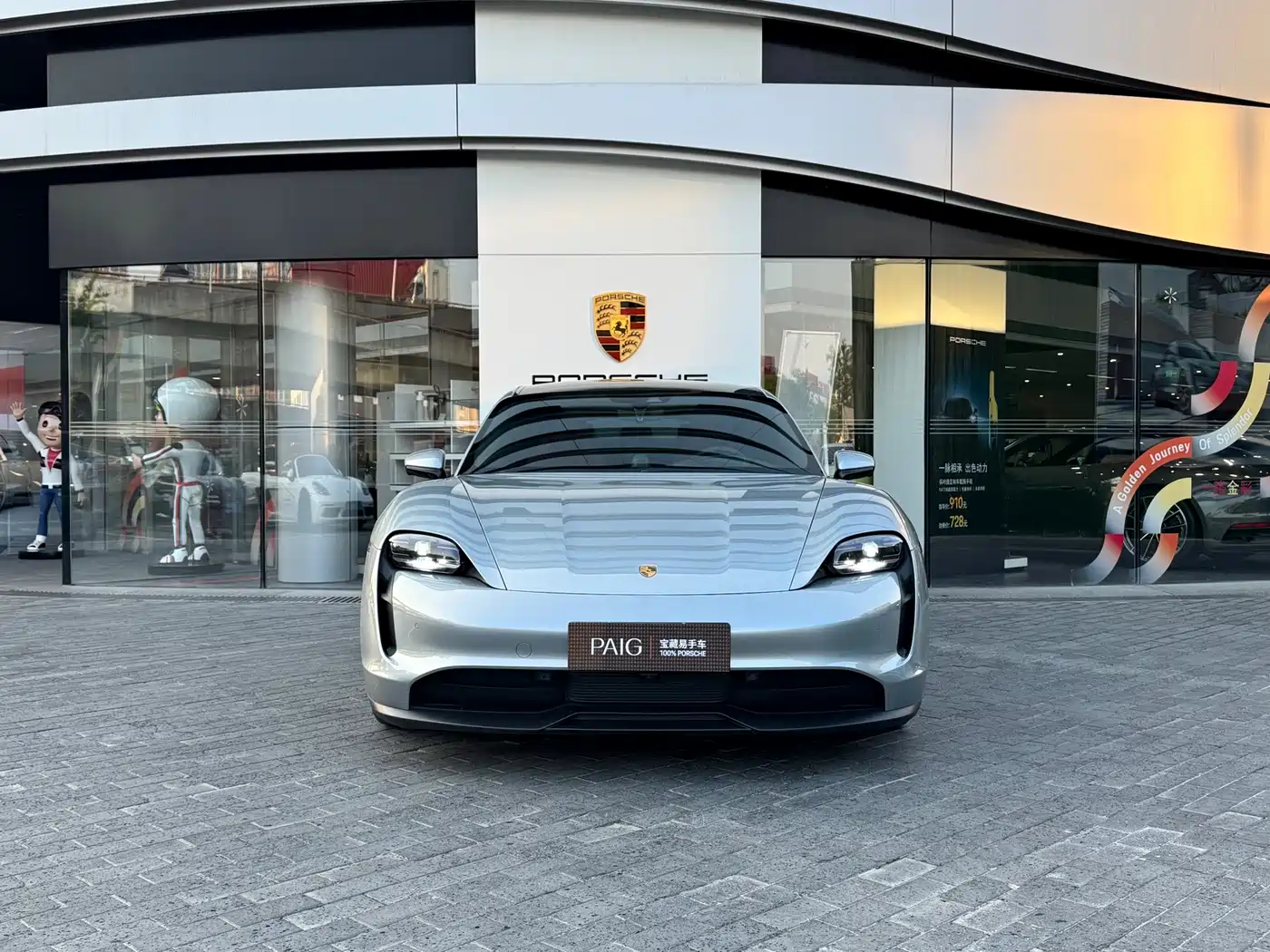 Porsche Taycan 2022 Taycan фото 3