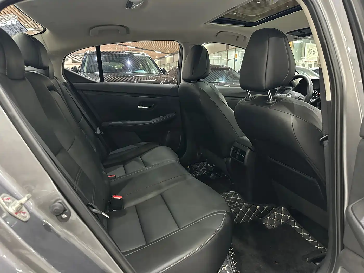 Nissan SYLPHY, миниатюра 10