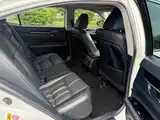 Фото 10 - Lexus ES