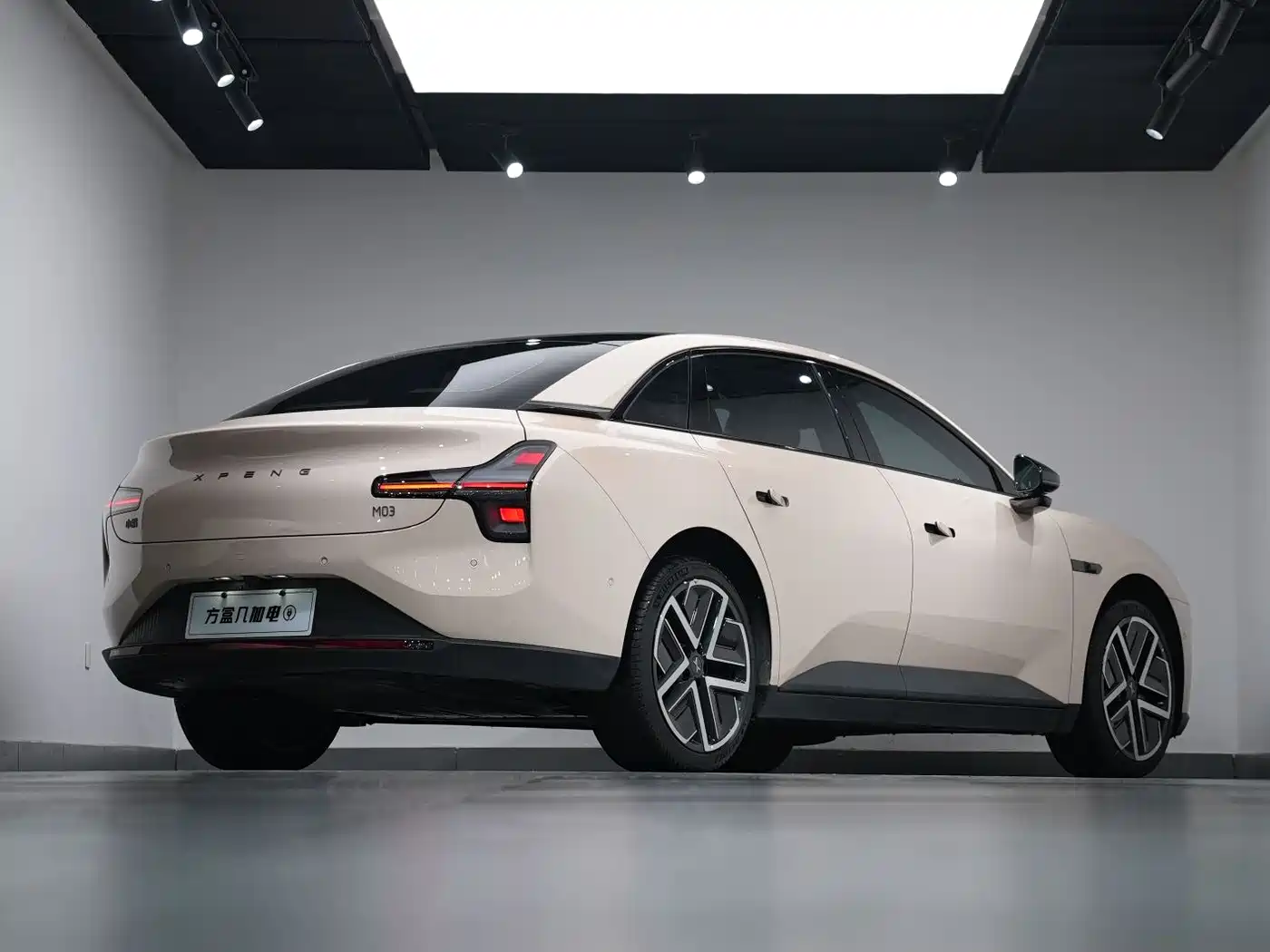 XIAOPENG MONA M03