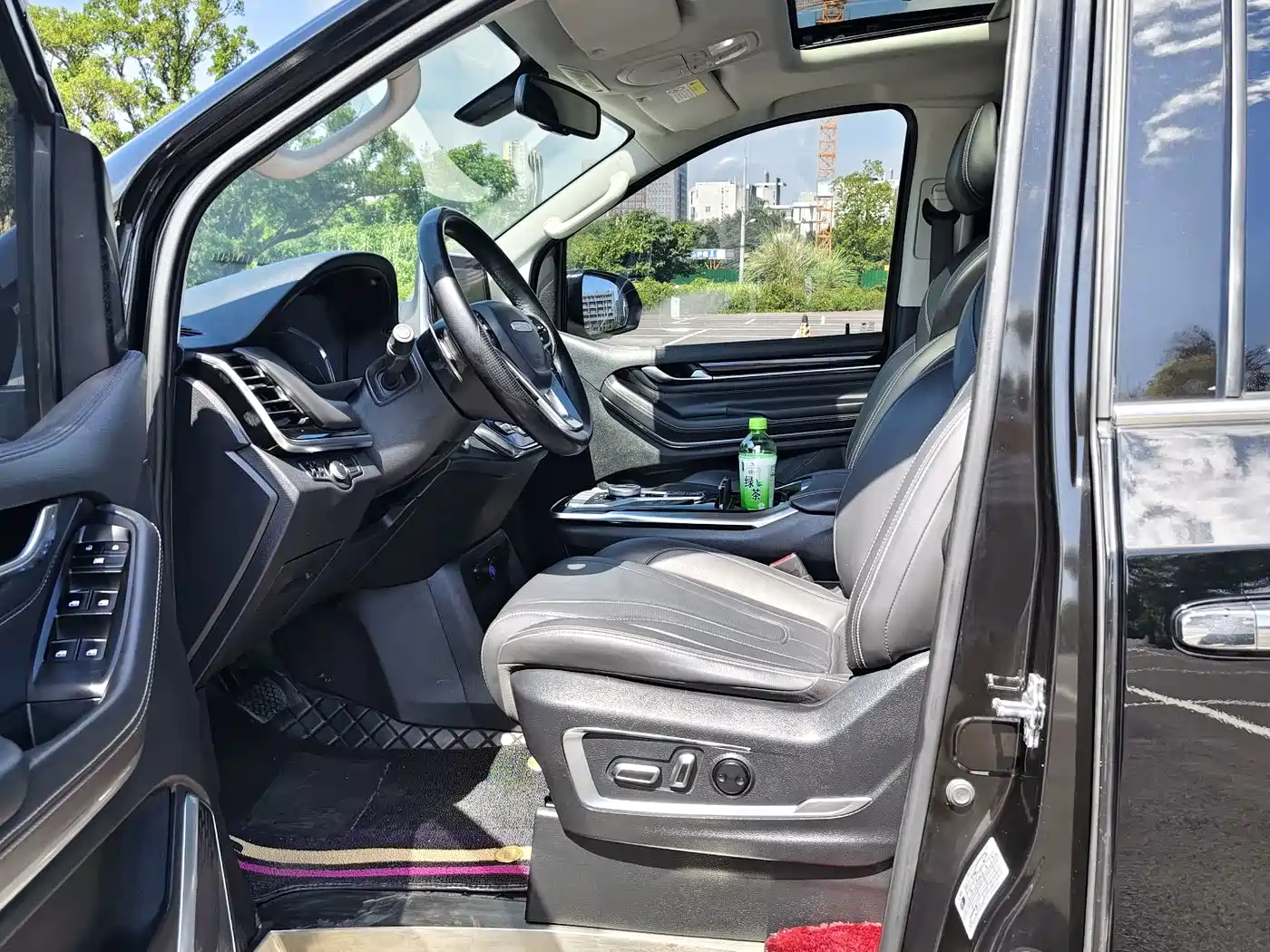 SAIC Maxus Maxus G20 2021 2021 PLUS 2.0T Gasoline Automatic Luxury Executive Edition