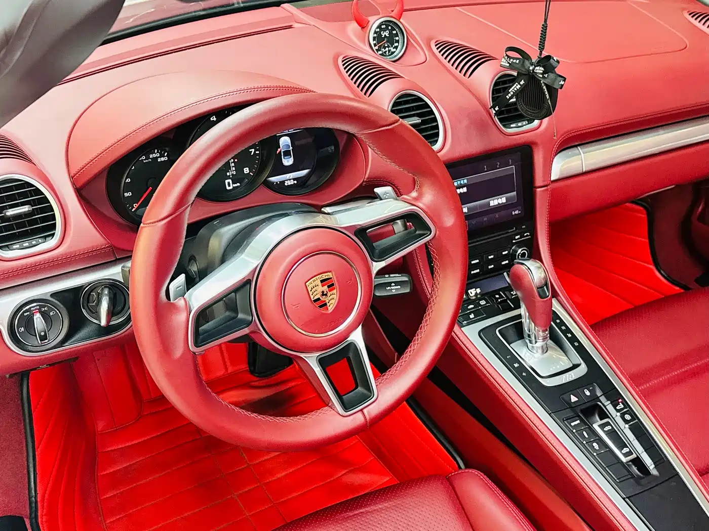 Porsche 718 2018 Boxster 2.0T фото 7
