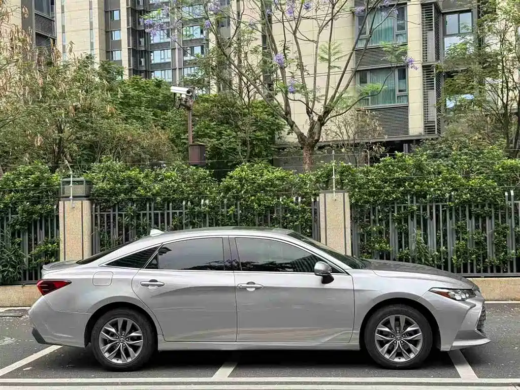 Toyota Avalon 2019 2.0L Progressive Edition (China VI) фото 4