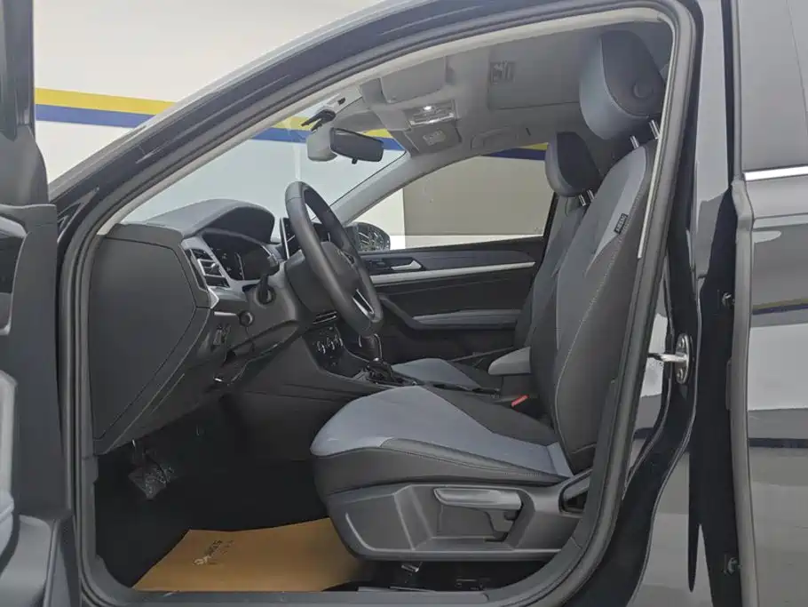 Фото 9 - Volkswagen Lavida