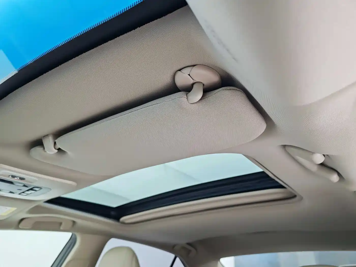 Toyota Camry 2019 2.0G Luxury (China V) фото 14