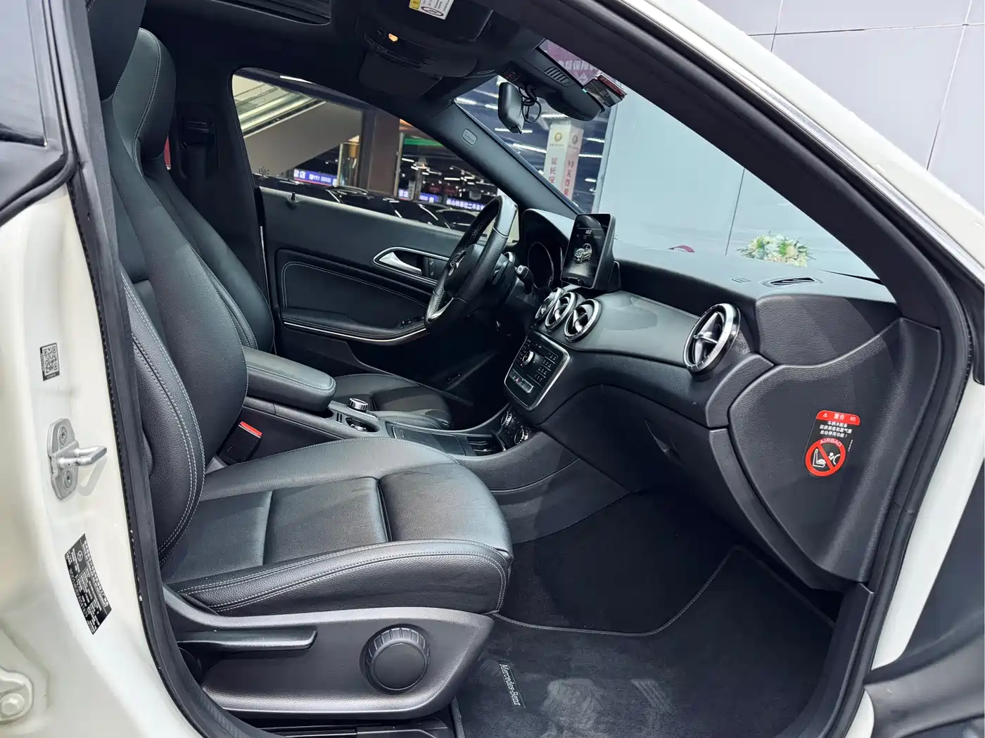 Mercedes-Benz CLA (Import) 2017 CLA 200 Dynamic фото 16