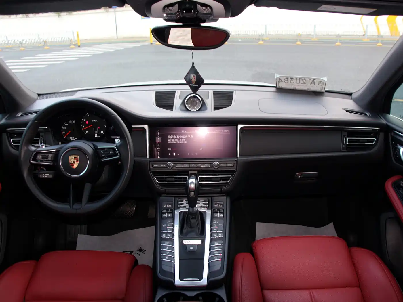 Porsche Macan 2017 Macan GTS 3.0T фото 11