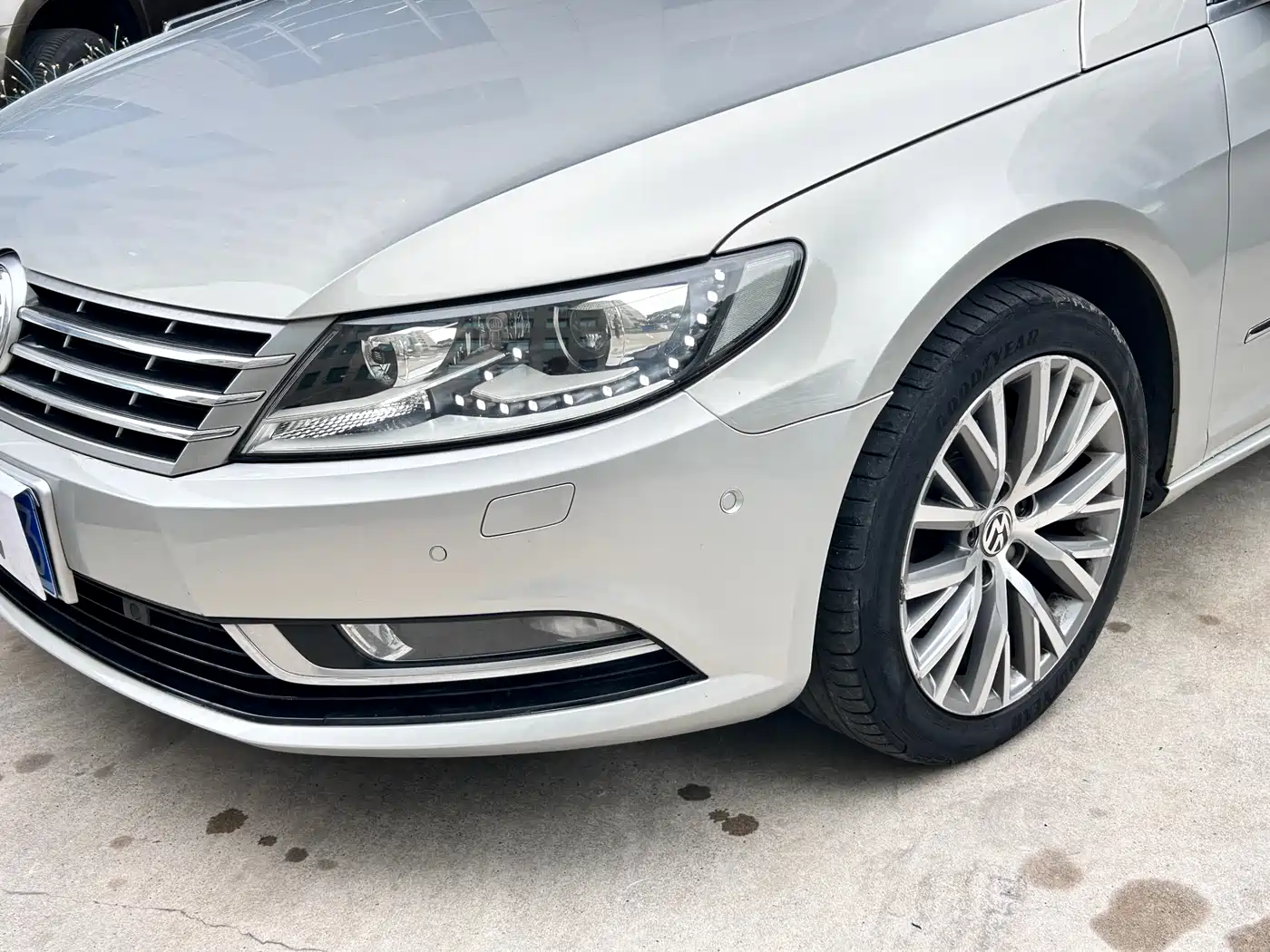 Volkswagen FAW-Volkswagen CC 2016 Model 1.8TSI Luxury фото 5