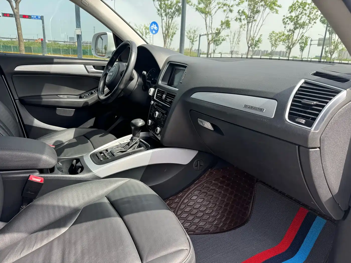 Audi Q5 2015 40 TFSI Technology фото 10