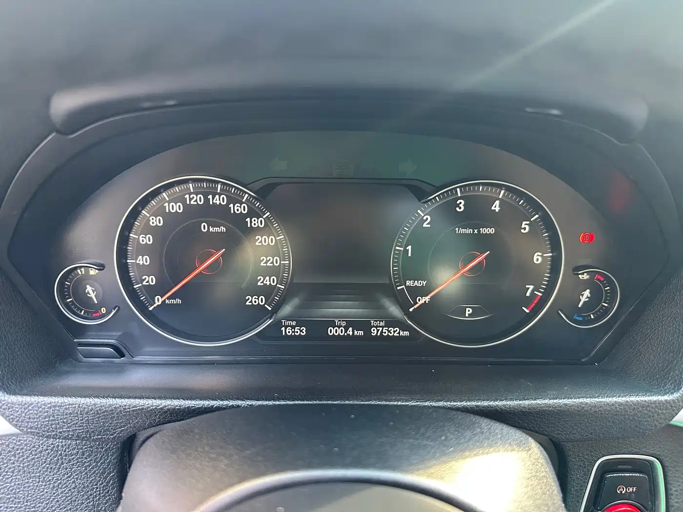 BMW 3 Series 2018 320i M Sport Black Night Edition фото 16