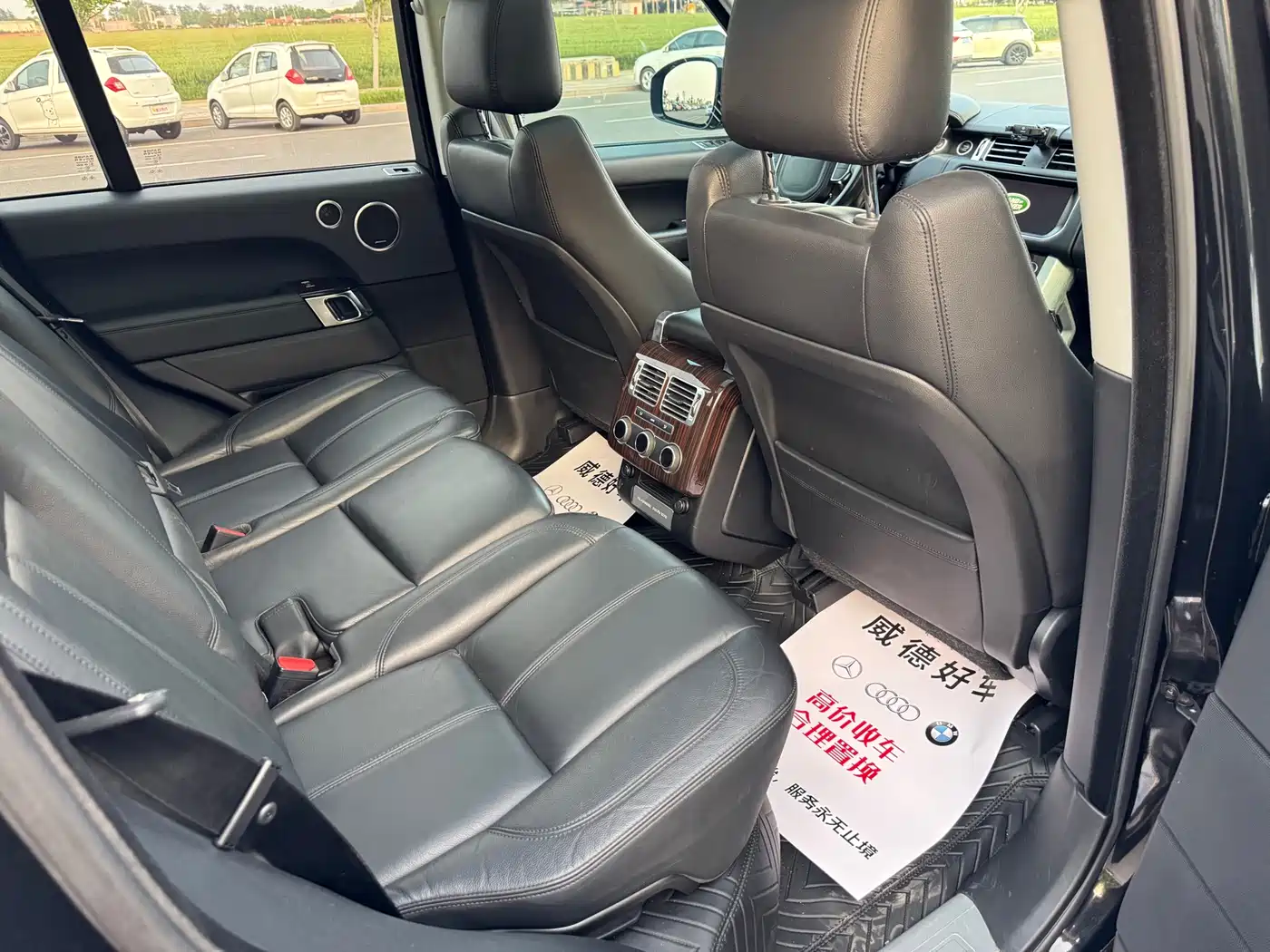 Land Rover Range Rover 2017 3.0 SC V6 Golden Age Edition фото 12