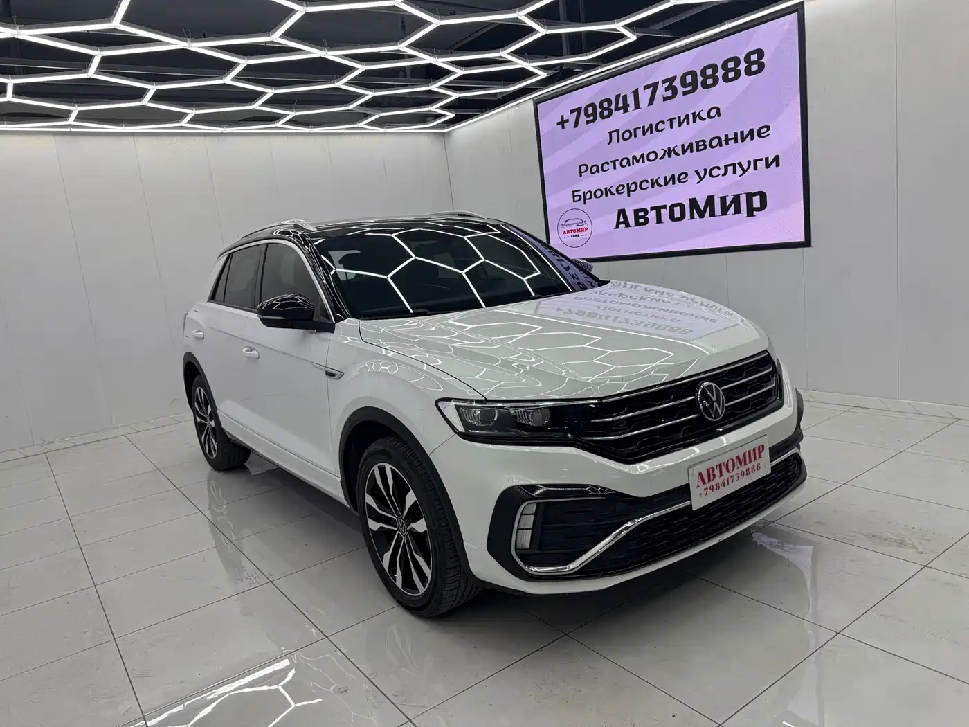 Volkswagen T-ROC 2022 280TSI DSG 2WD R-Line Pro PLUS фото 3